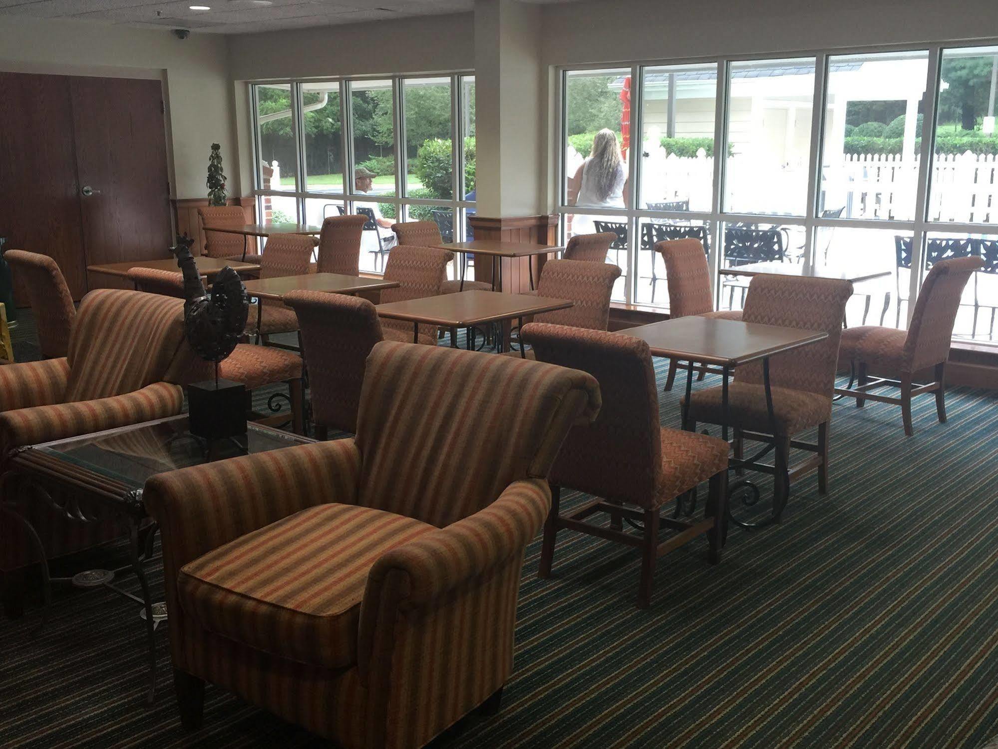 Holiday Inn Express Hotel & Suites Conover - Hickory Area By Ihg Εξωτερικό φωτογραφία